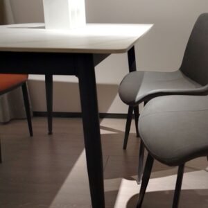 table rectangulaire 140x80x74cm style intemporel